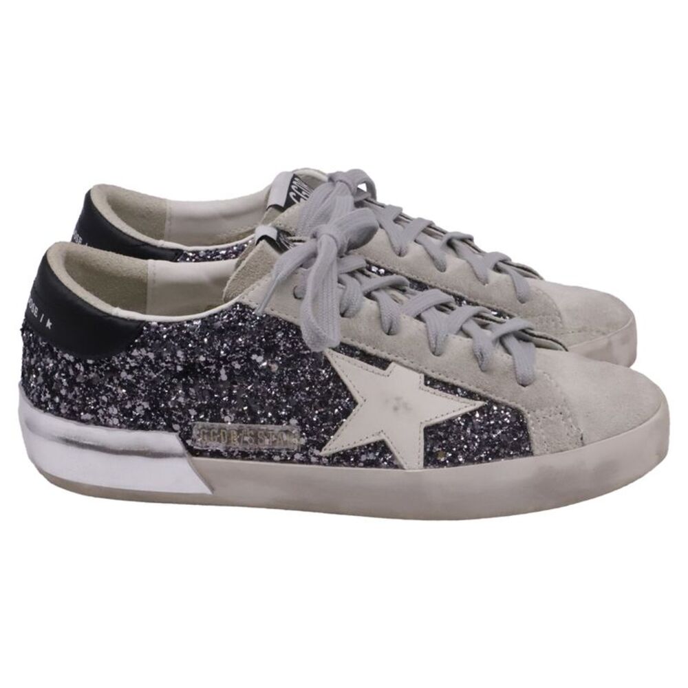 Golden Goose Super-Star Glittered Low-Top Sneakers in Grey Suede